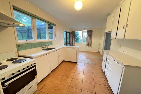 Photo of property in 22 Sequoia Place, Sunnynook, Auckland, 0620