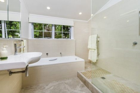 Photo of property in 75 Moore Street, Hillcrest, Auckland, 0627