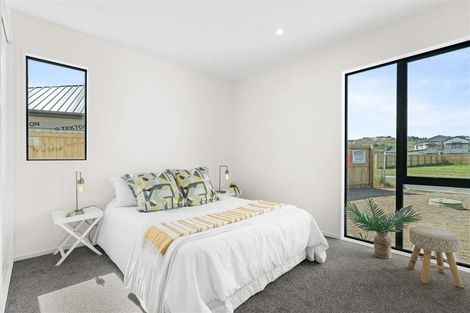 Photo of property in 6 Cabbage Close, Halswell, Christchurch, 8025