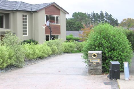 Photo of property in 14 Monkton Close, Greenhithe, Auckland, 0632