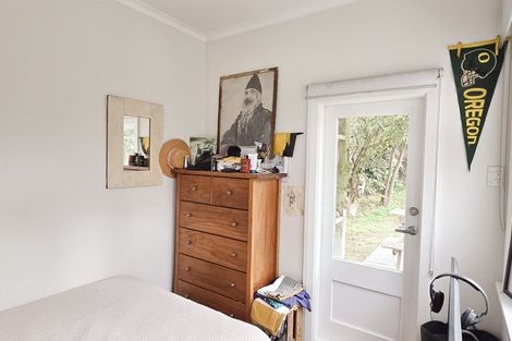 Photo of property in 238 Queens Drive, Lyall Bay, Wellington, 6022