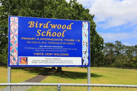 Photo of property in 82 Glen Road, Ranui, Auckland, 0612