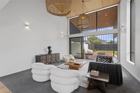 Photo of property in 22 Normans Road, Strowan, Christchurch, 8052