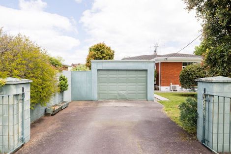 Photo of property in 75 Taylor Street, Cambridge, 3434