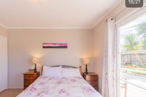 Photo of property in 4 Seaton Road, Murrays Bay, Auckland, 0630