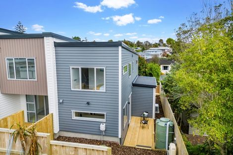 Photo of property in 298e Sunset Road, Windsor Park, Auckland, 0632