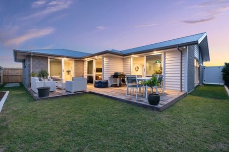 Photo of property in 9 Rotomanu Place, Pyes Pa, Tauranga, 3112