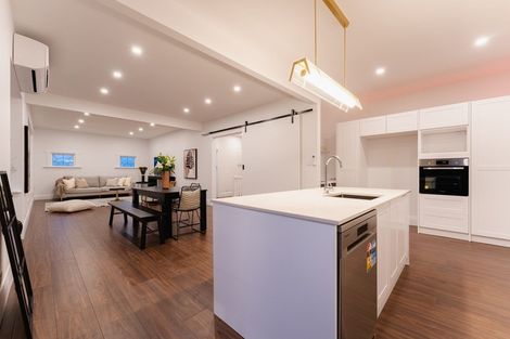 Photo of property in 104 Forbury Road, Saint Clair, Dunedin, 9012