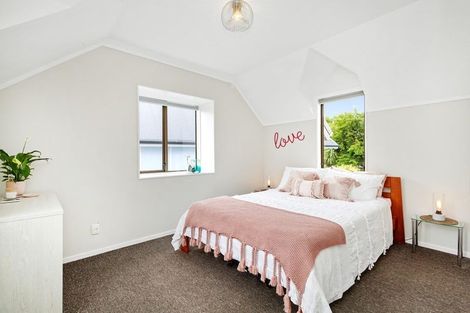 Photo of property in 2/44 Randwick Crescent, Moera, Lower Hutt, 5010