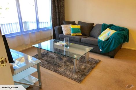 Photo of property in 2 Kopiko Way, Brooklyn, Wellington, 6021