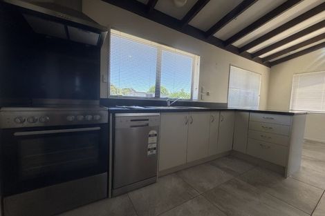 Photo of property in 2/177 Main Rd Clive, Clive, 4102