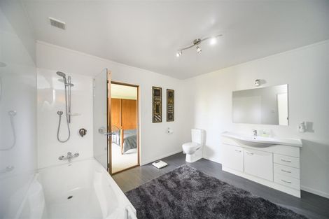 Photo of property in 4 Cobbe Crescent, Feilding, 4702