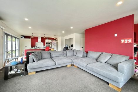 Photo of property in 37 Fraser Colman Grove, Wainuiomata, Lower Hutt, 5014
