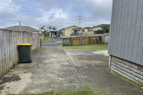 Photo of property in 2 Caserta Place, Clover Park, Auckland, 2023