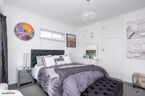 Photo of property in 13 Graham Street, Eltham, 4322