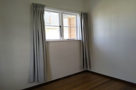 Photo of property in 17 Hall Crescent, Epuni, Lower Hutt, 5011