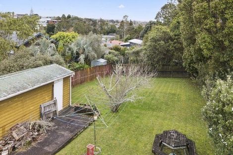 Photo of property in 7 Blease Street, New Lynn, Auckland, 0600