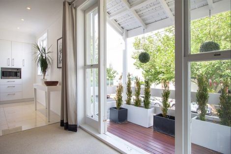 Photo of property in 8/2 Herne Bay Road, Herne Bay, Auckland, 1011