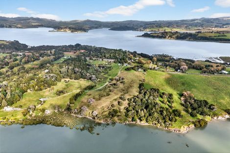 Photo of property in 397 Pahi Road, Pahi, Paparoa, 0571