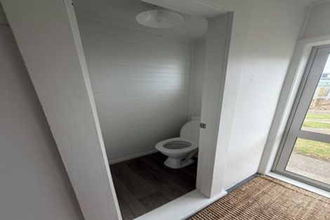 Photo of property in 17 Coleman Avenue, Waverley, 4591