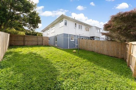 Photo of property in 1/113 Coronation Road, Hillcrest, Auckland, 0627