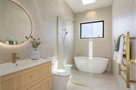 Photo of property in 25 Uatoto Road, Clarks Beach, 2122