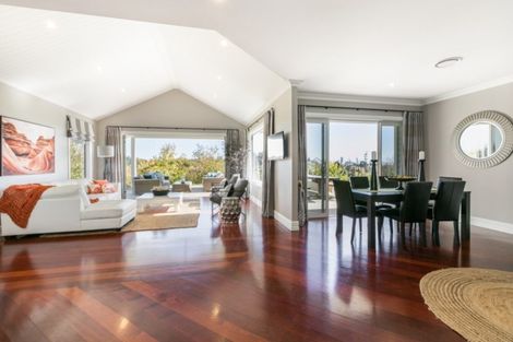 Photo of property in 24 Tauroa Valley Road, Havelock North, 4130