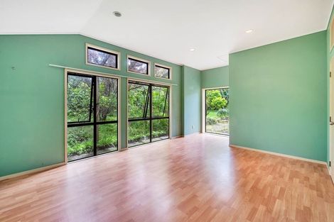 Photo of property in 1 Celina Place, Browns Bay, Auckland, 0630