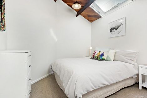 Photo of property in Metro Apartments, 18/220 Thorndon Quay, Pipitea, Wellington, 6011