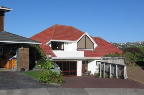 Photo of property in 11 Montrose Grove, Churton Park, Wellington, 6037