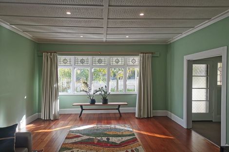 Photo of property in 53 Shakespeare Road, Bluff Hill, Napier, 4110