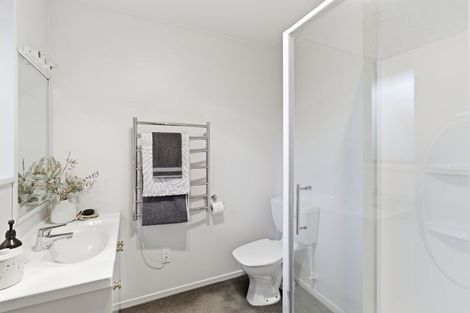 Photo of property in 12 Hatfield Place, Avonhead, Christchurch, 8042