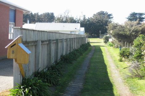 Photo of property in 5 Forest Road, Waitarere Beach, Levin, 5510