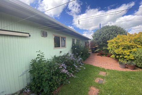 Photo of property in 1/175 Clayton Road, Mangakakahi, Rotorua, 3015