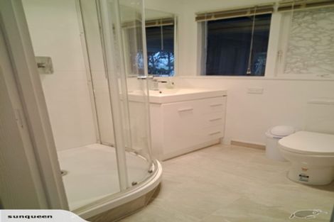 Photo of property in 1/27 Sunnynook Road, Forrest Hill, Auckland, 0620