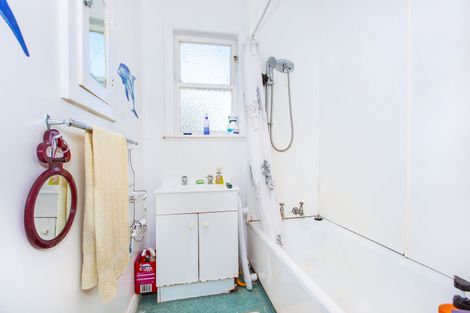 Photo of property in 84 Great South Road, Huntly, 3700