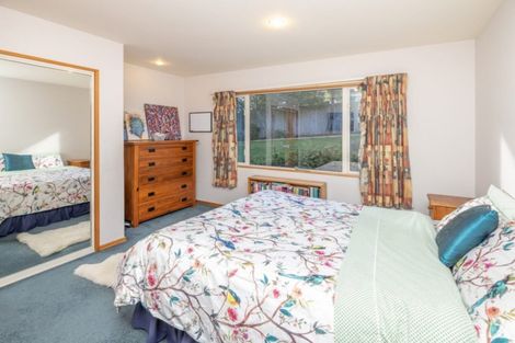Photo of property in 6 Somerton Rise, Westmorland, Christchurch, 8025