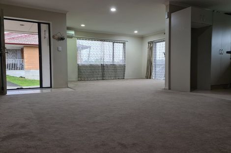 Photo of property in 229 Triangle Road, Massey, Auckland, 0614