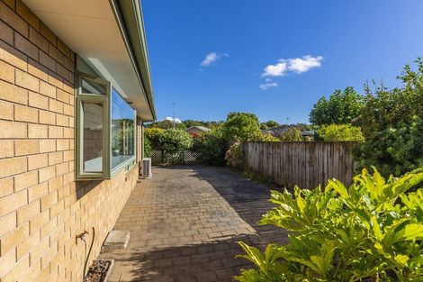 Photo of property in 102 Makarini Street, Paraparaumu, 5032