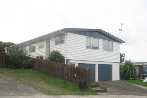 Photo of property in 10a Reese Jones Grove, Maungaraki, Lower Hutt, 5010