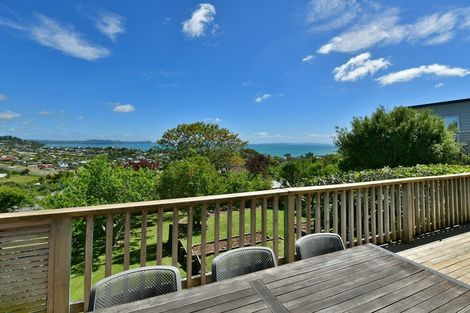 Photo of property in 10 Totara Road, Stanmore Bay, Whangaparaoa, 0932