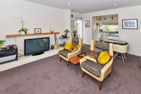 Photo of property in 5a Scotts Road, Manurewa East, Auckland, 2102