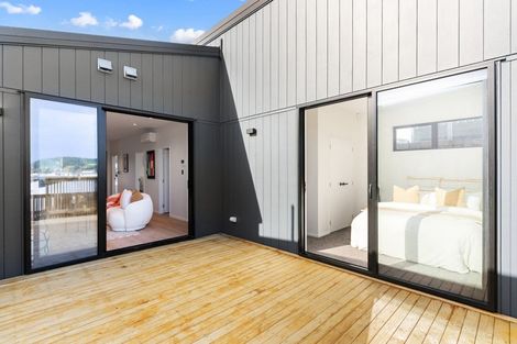 Photo of property in 42 Taukahiwi Road, Pukekohe, 2120