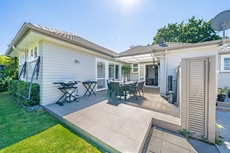 Photo of property in 350 Fergusson Drive, Heretaunga, Upper Hutt, 5018