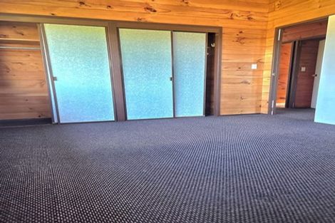 Photo of property in 3 Chestnut Grove, Maungaraki, Lower Hutt, 5010