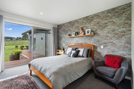 Photo of property in 13 Capstone Place, Te Kamo, Kamo, 0185