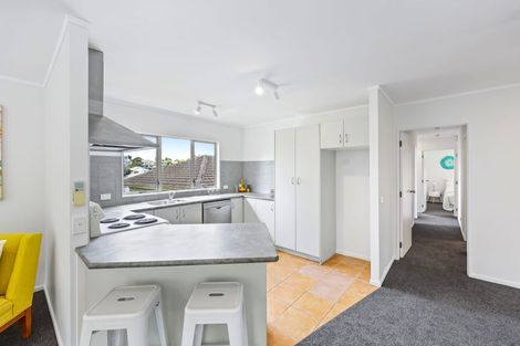 Photo of property in 19b Landow Place, Henderson, Auckland, 0612