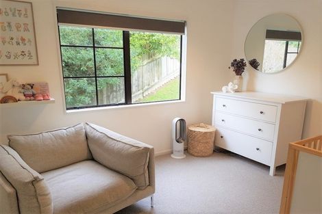 Photo of property in 64 Albatross Close, Whitby, Porirua, 5024