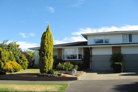 Photo of property in 45 Harrowdale Drive, Avonhead, Christchurch, 8042