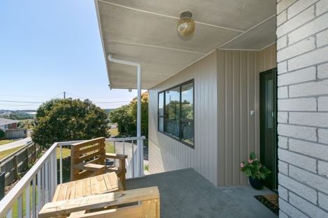 Photo of property in 86 Queens Road, Glen Avon, New Plymouth, 4312